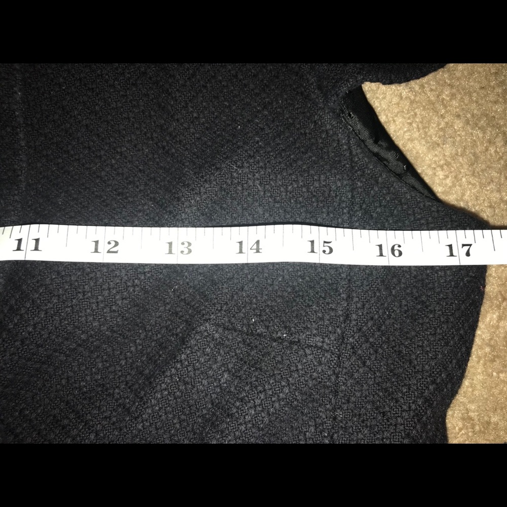 Banana Republic black cap sleeved blazer - Picture 10 of 11